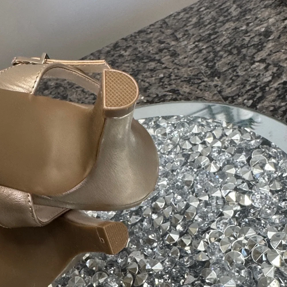 Life Simply comfort Stride Gold shimmer Strappy Heels NWOT 8W